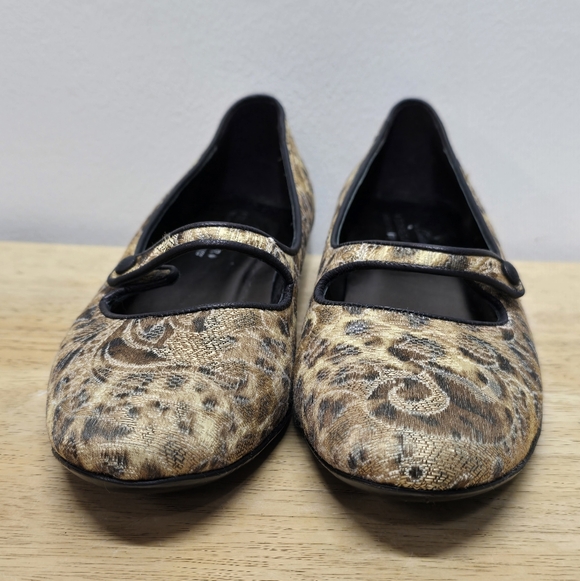 Donald Pliner Henna 2 Leopard Fabric Leather Mary Janes Flats Sz 8 Made In ITALY - Picture 4 of 11